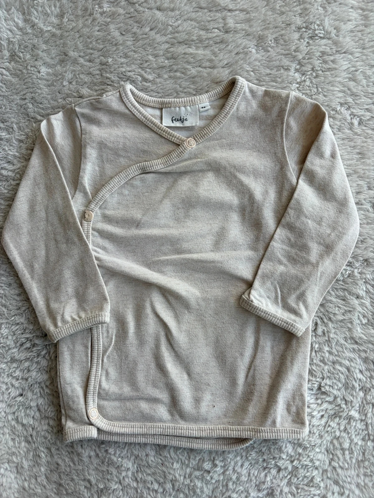 Beige overslagshirtje Feetje 74